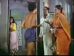 Experimenta el tabú más salvaje de la película incivil tamil12 con la escena de sexo ardiente de Tamanna. ¡Una excitación inolvidable te espera!