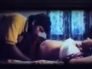 Porno indio vintage con escenas sensuales y salvajes.